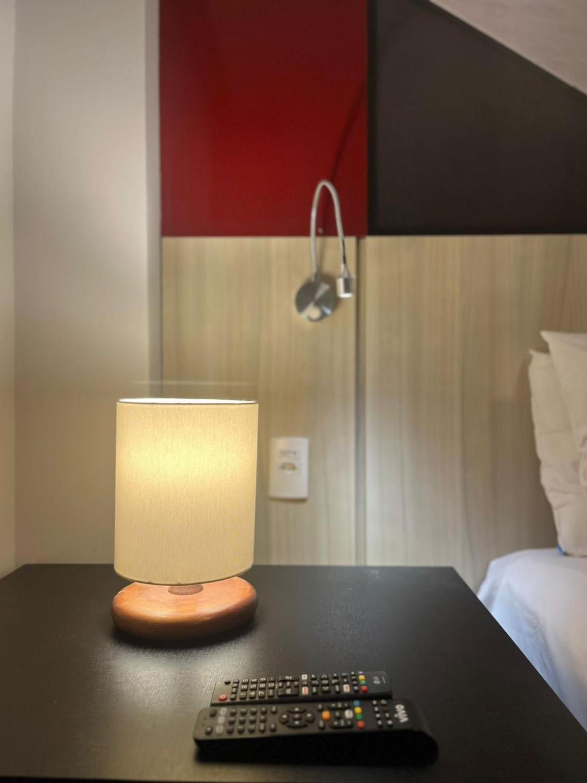 J908 - Flat Moema Apartamento São Paulo